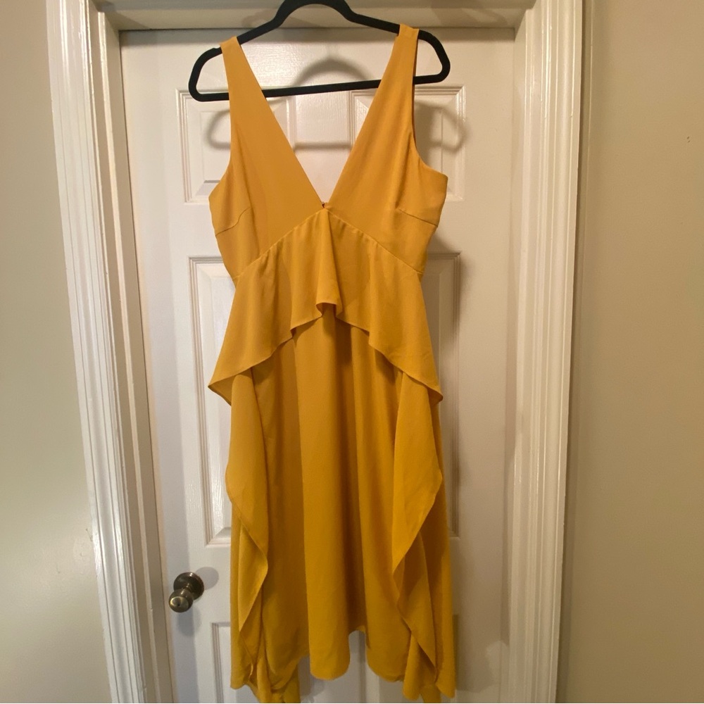 Gianni Bini Yellow Ruffle Midi Dress – Size Large – Asymmetrical Hem